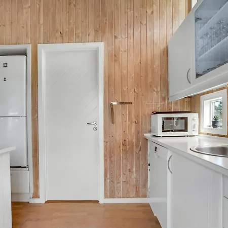 Fantastisk Hjem I Med Sauna Feriehus *