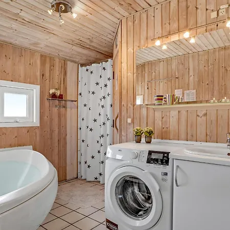 Fantastisk Hjem I Med Sauna * Vejers Strand