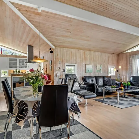Feriehus Fantastisk Hjem I Med Sauna