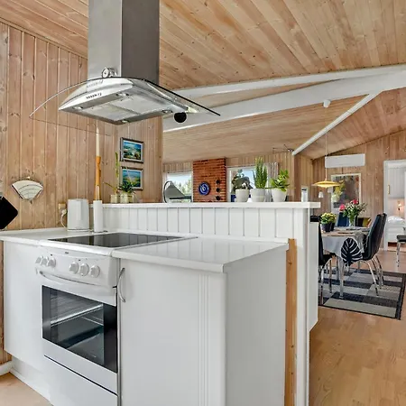 Fantastisk Hjem I Med Sauna Feriehus *