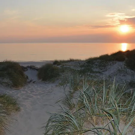 Fantastisk Hjem I Med Sauna Feriehus Vejers Strand