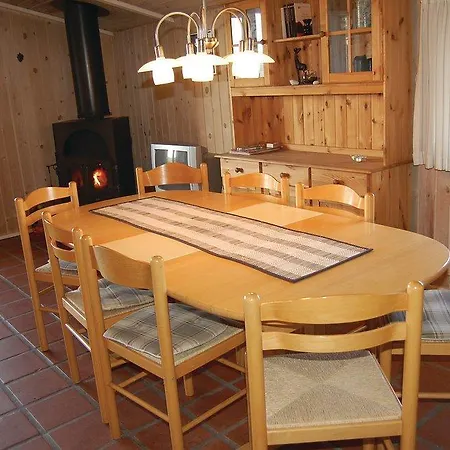 Fantastisk Hjem I Med Sauna Feriehus