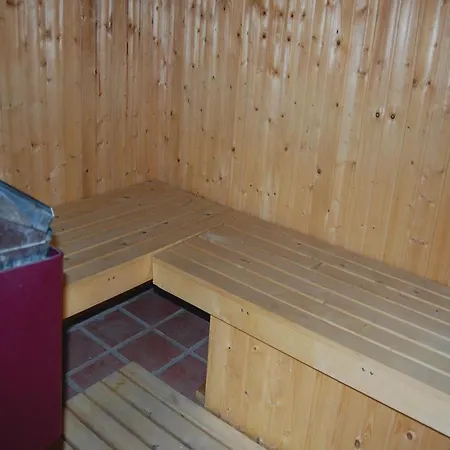 Fantastisk Hjem I Med Sauna Feriehus