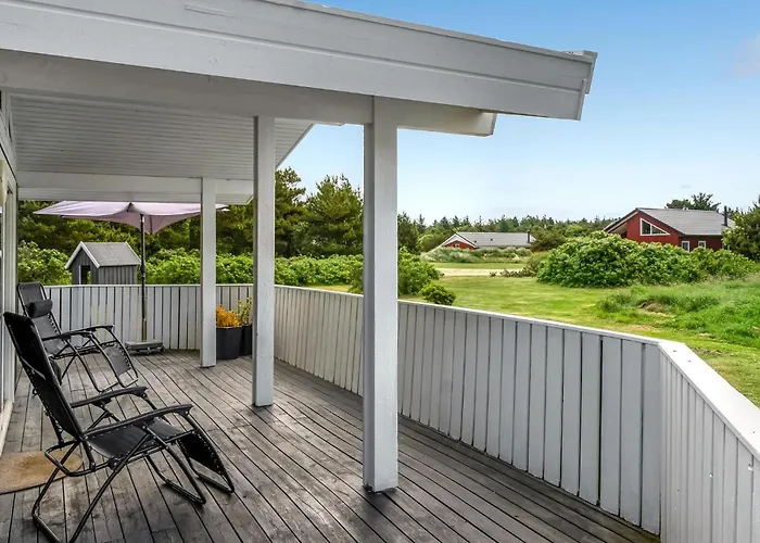 Nyaraló Engesovej Xi