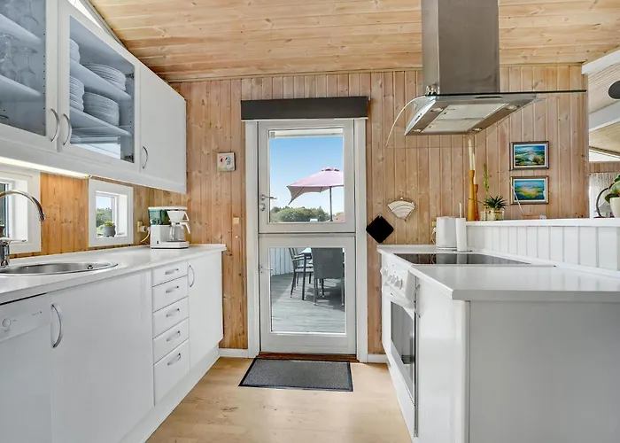 Engesovej Xi Nyaraló *