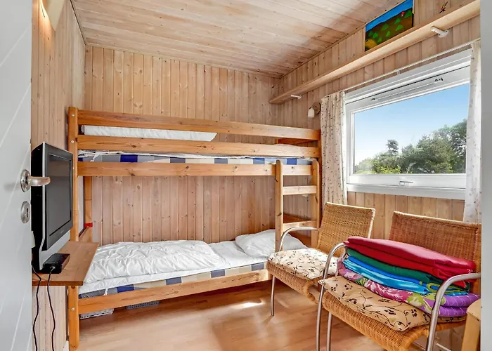 Nyaraló Engesovej Xi *