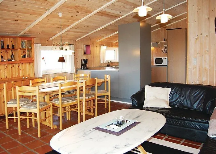 Engesovej Xi Nyaraló