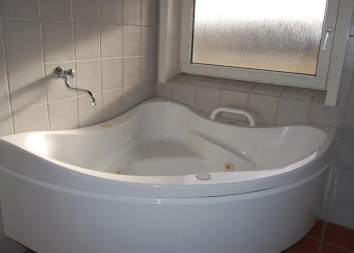 Engesovej Xi Nyaraló *