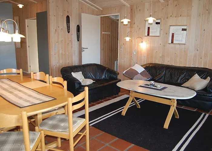 Engesovej Xi Nyaraló *